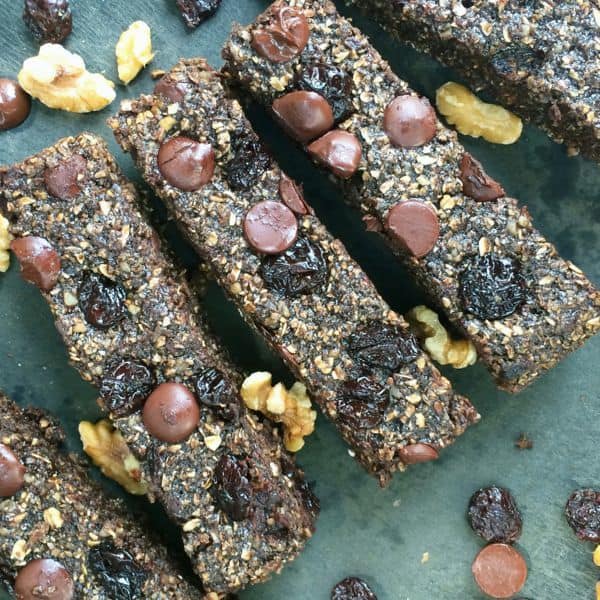 Dark Chocolate Cherry Granola Bars - The Lemon Bowl