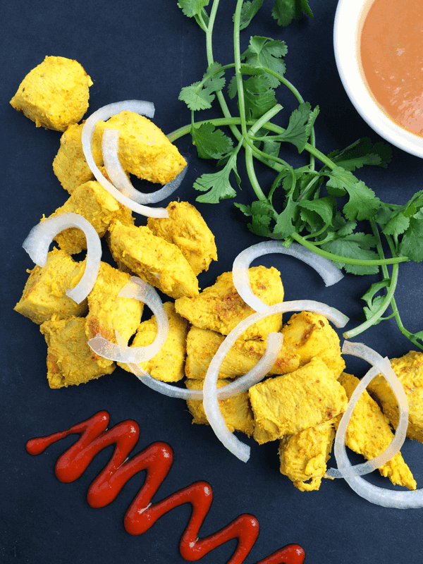 Thai Chicken Satay with Sriracha Hoisin Peanut Sauce - The Lemon Bowl