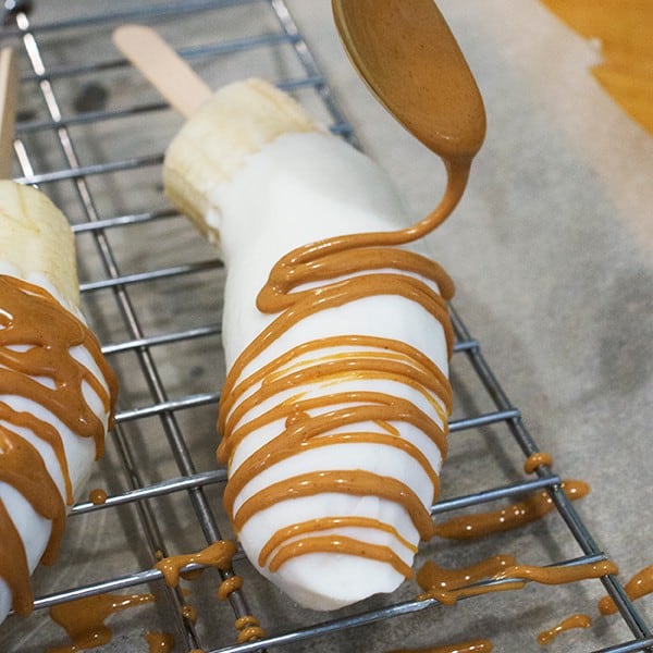 Frozen Banana Pops with Greek Yogurt and Peanut Butter