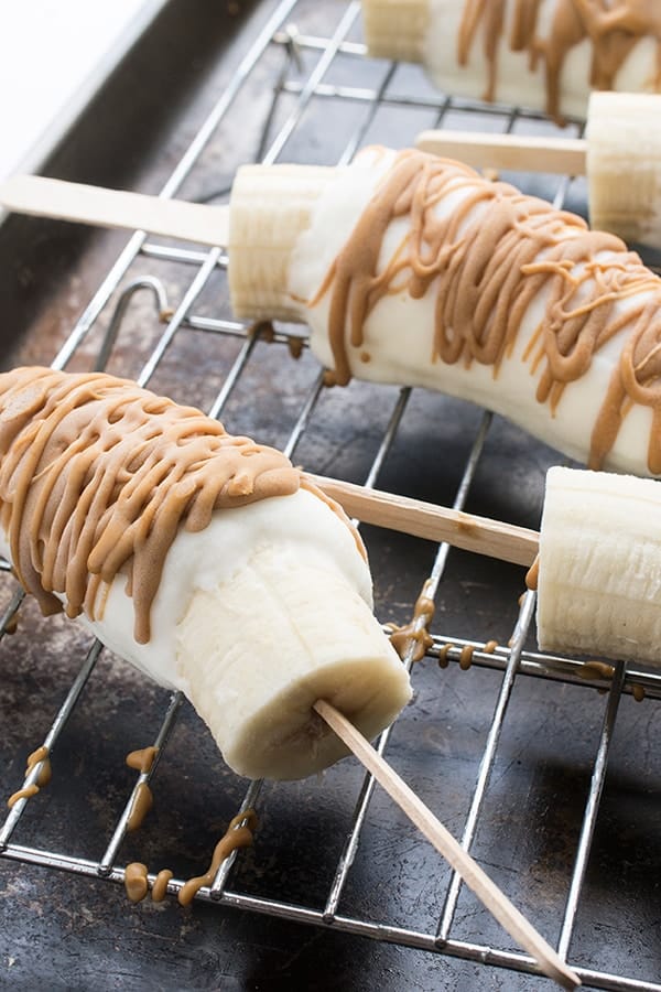 Frozen Banana Pops with Yogurt and Peanut Butter