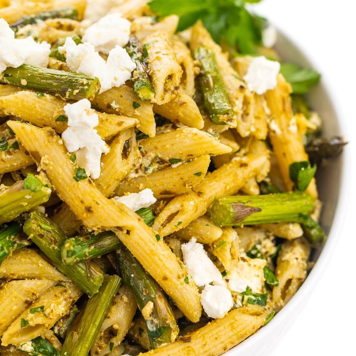 Pesto Pasta Salad with Asparagus and Goat Cheese