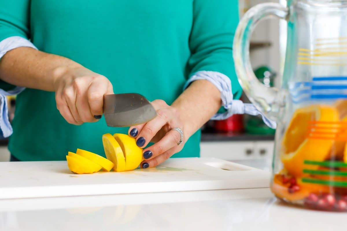 Liz slicing lemon