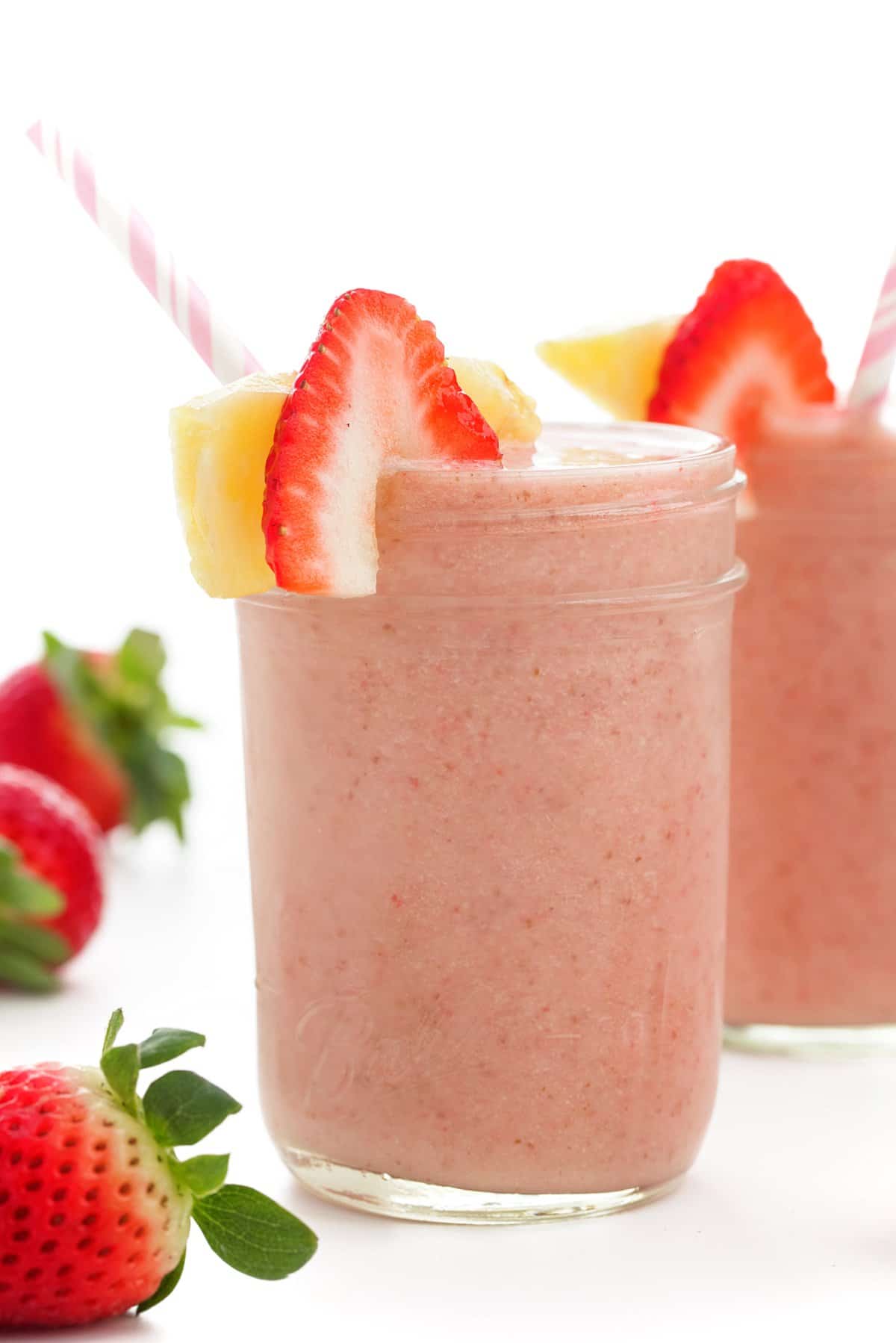 strawberry pineapple smoothie